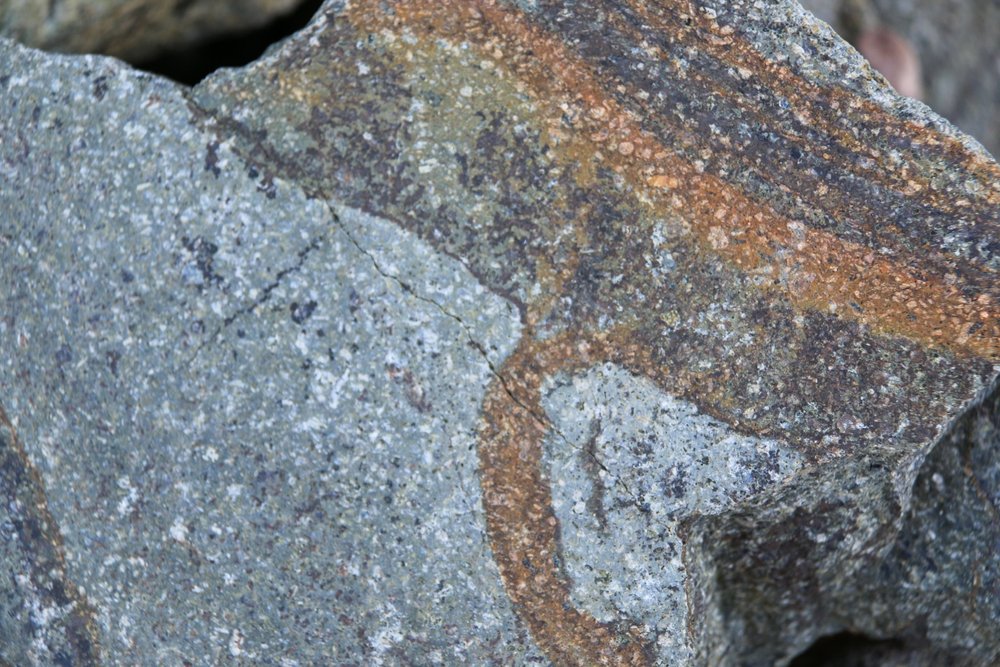 Silver+falls+wallstone-1